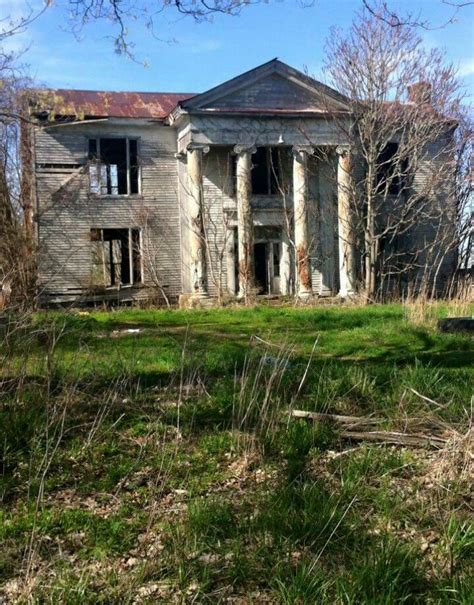 The remarkable photographs were taken at Huston House, located just south of Darien, Georgia, USA, by an urban explorer known as Abandoned Southeast. . Civil war abandoned plantations